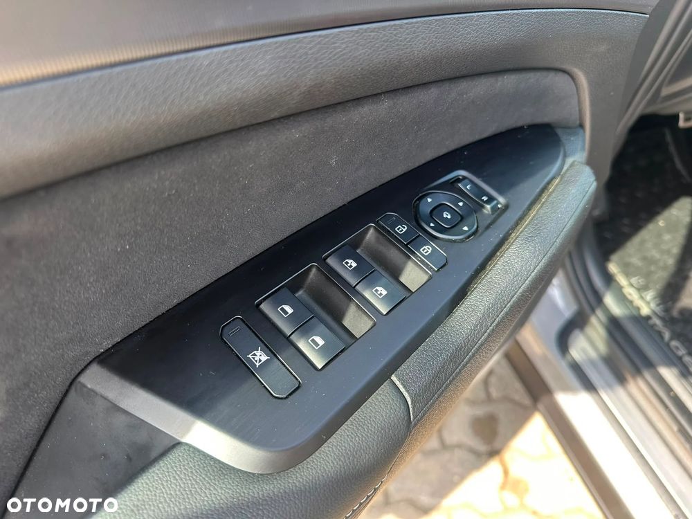 Kia Sportage - 12