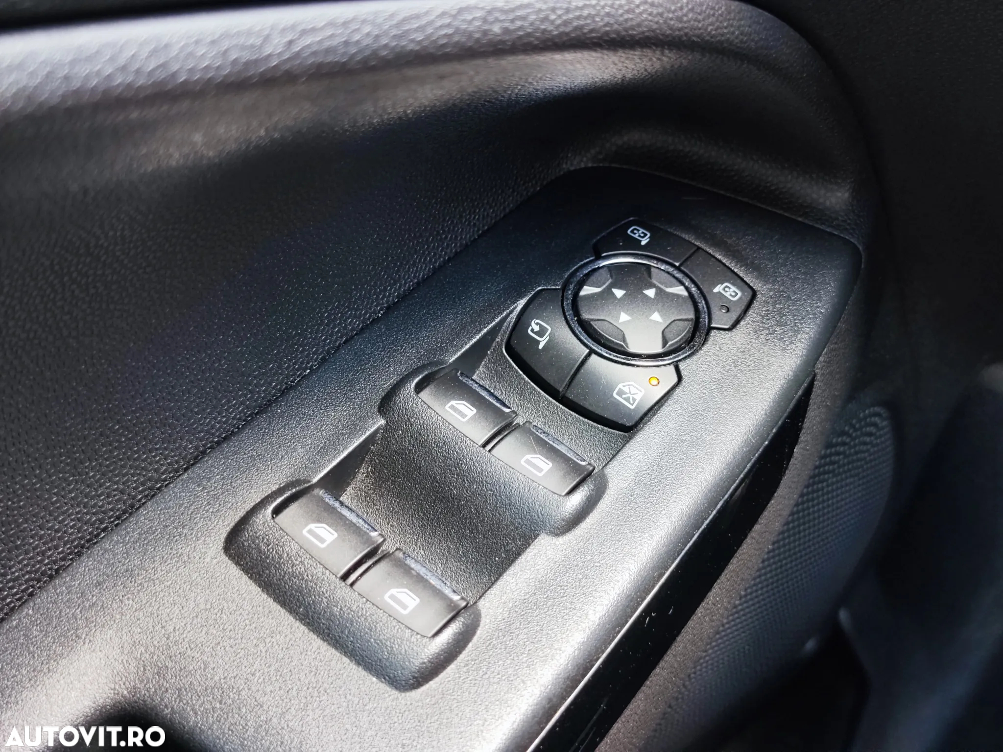 Ford EcoSport 1.0 EcoBoost ST-Line - 29