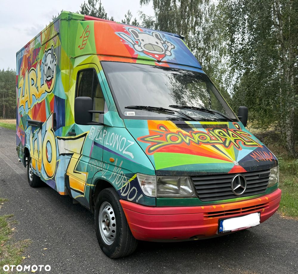 Mercedes-Benz Sprinter - 2