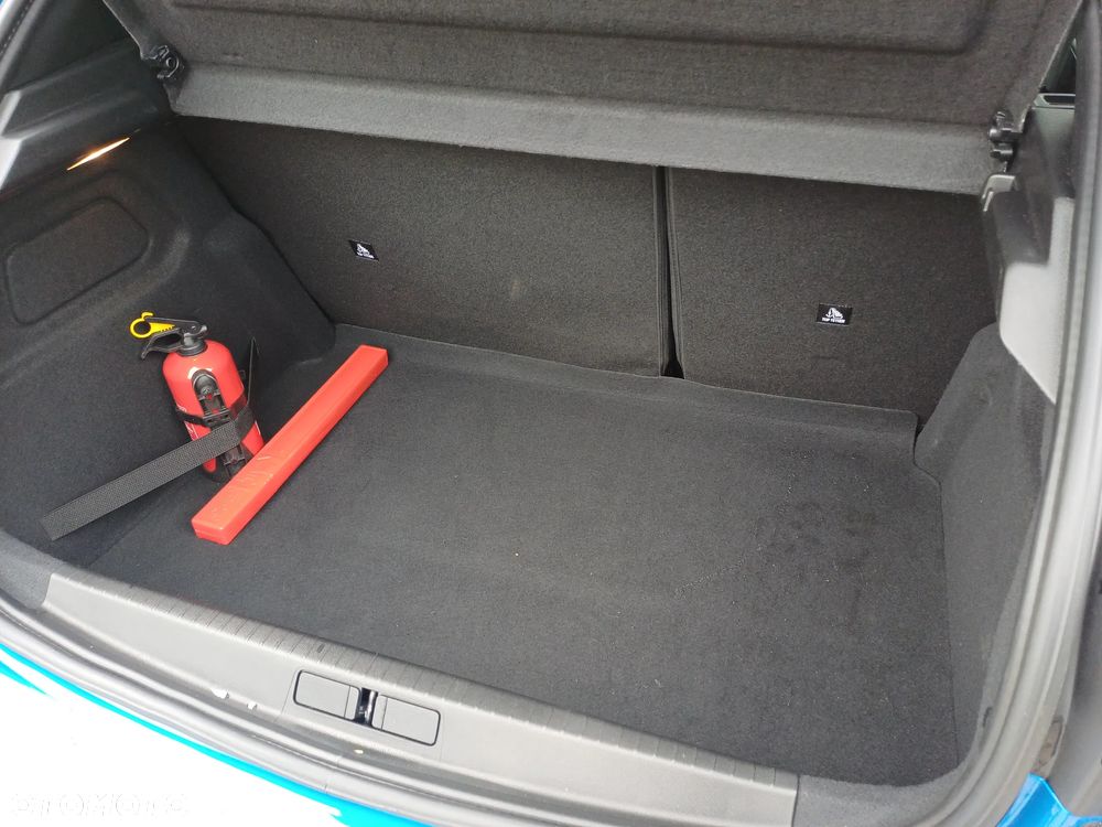 Peugeot 208 Allure Pack - 33