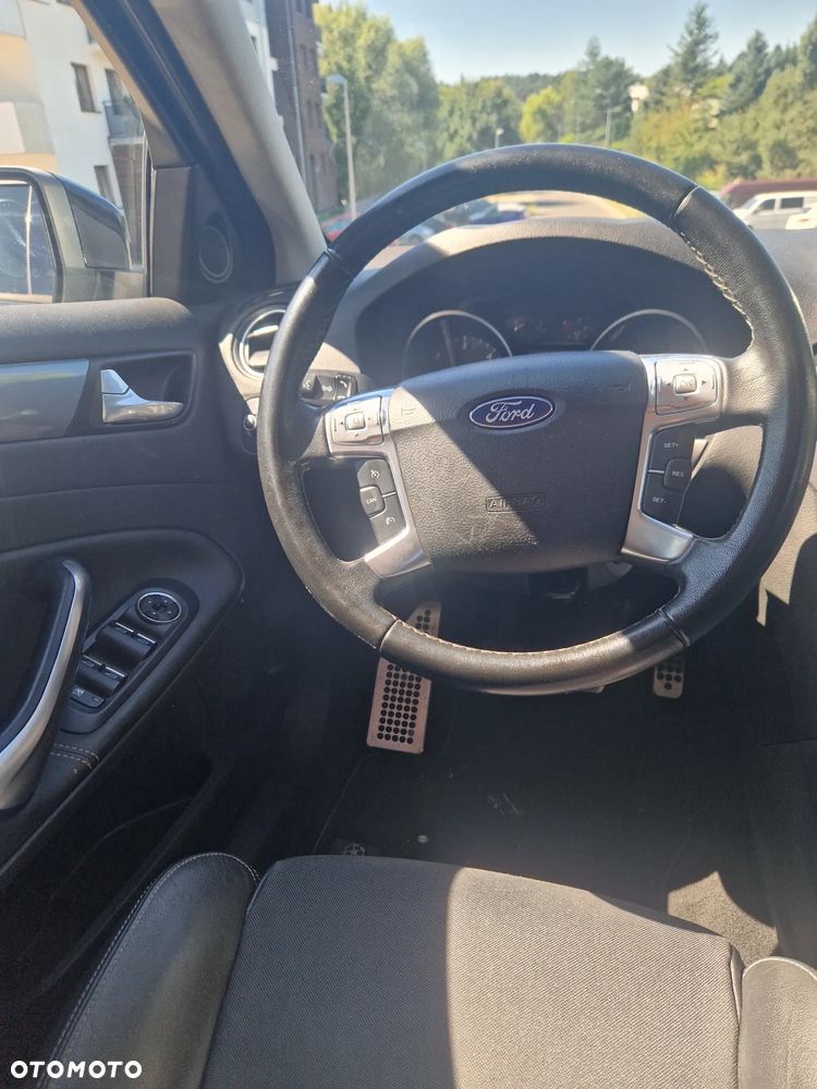 Ford Mondeo 2.0 TDCi Champions Edition - 12