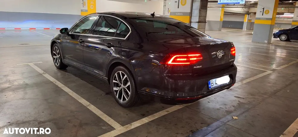 Volkswagen Passat 2.0 TDI DSG Comfortline - 7
