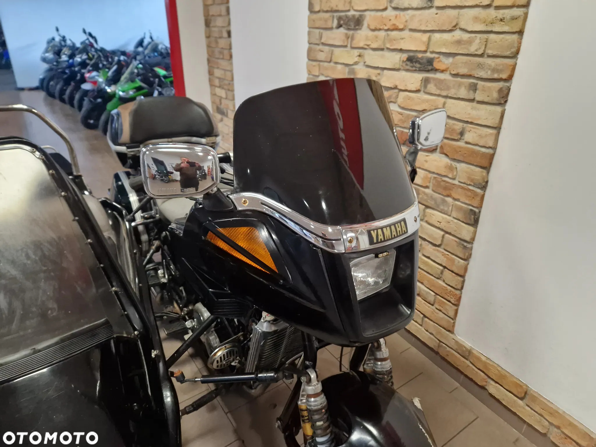 Yamaha XVZ - 28