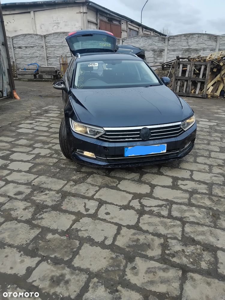 Maska zderzak Błotnik passat b8 LH5X - 2