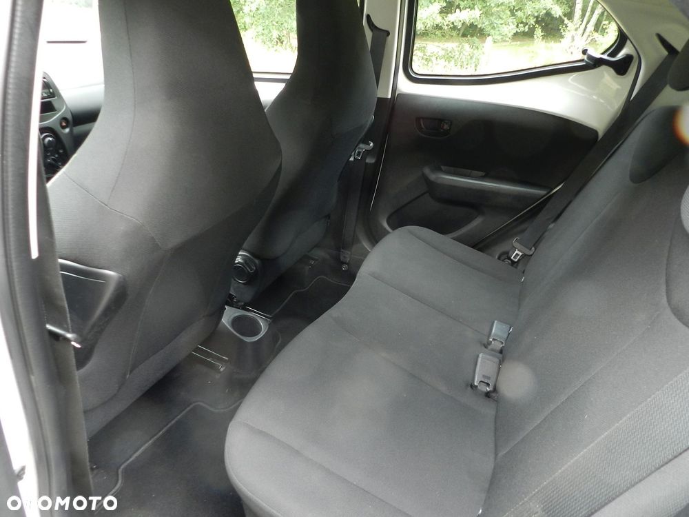 Toyota Aygo - 12