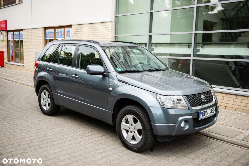 Suzuki Grand Vitara 1.9 DDiS Comfort - 9