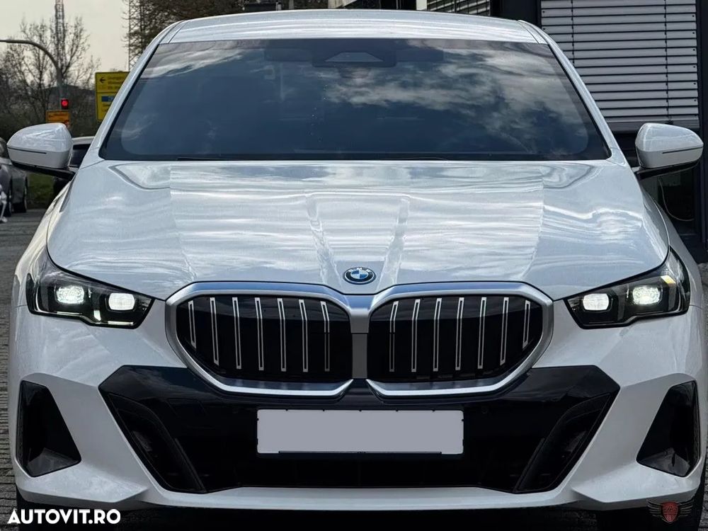 BMW Seria 5 530e xDrive Aut. - 3