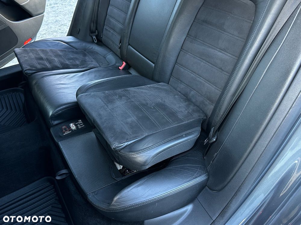 Volkswagen Passat 2.0 TDI DPF DSG 4Motion Highline - 23