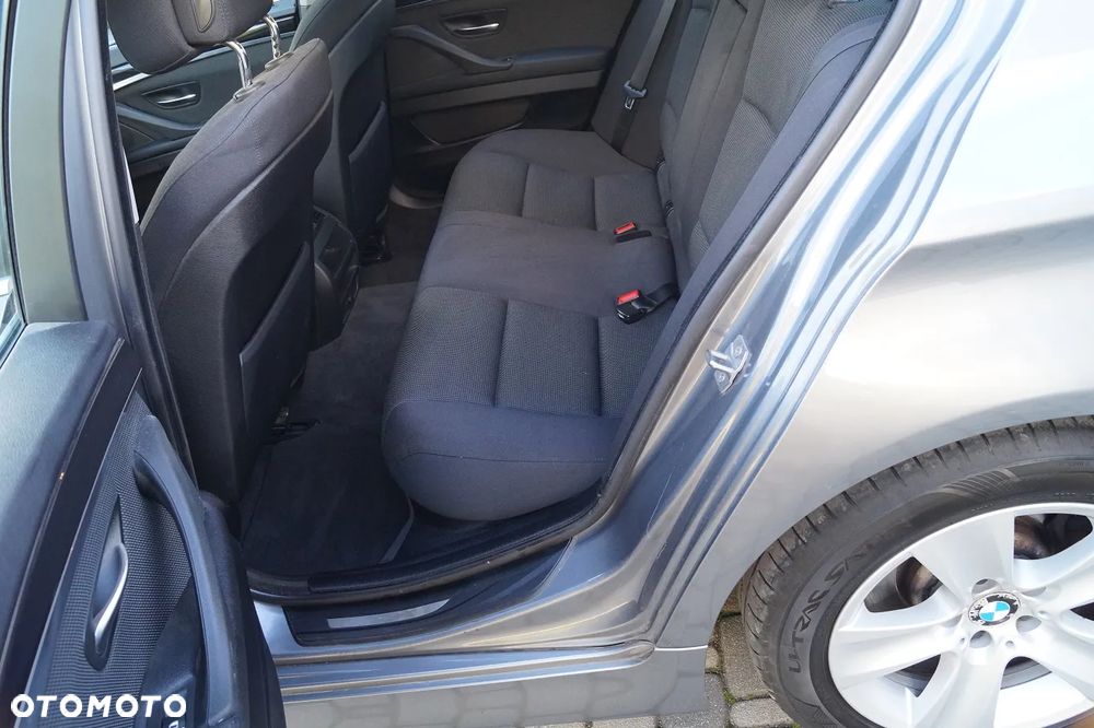 BMW Seria 5 520d Efficient Dynamics Edition - 8