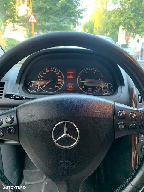 Mercedes-Benz A - 14