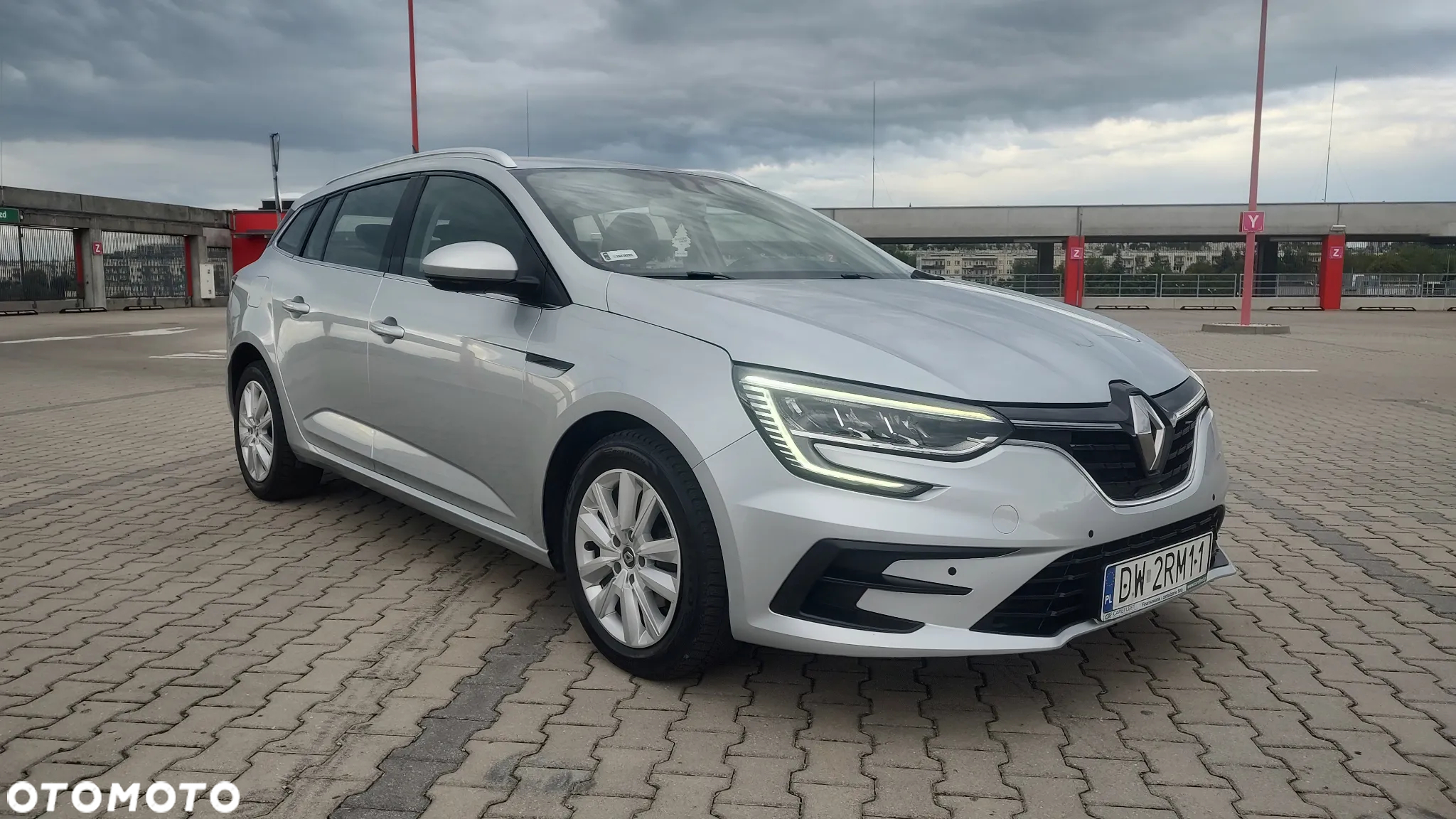 Renault Megane 1.3 TCe FAP Zen - 14
