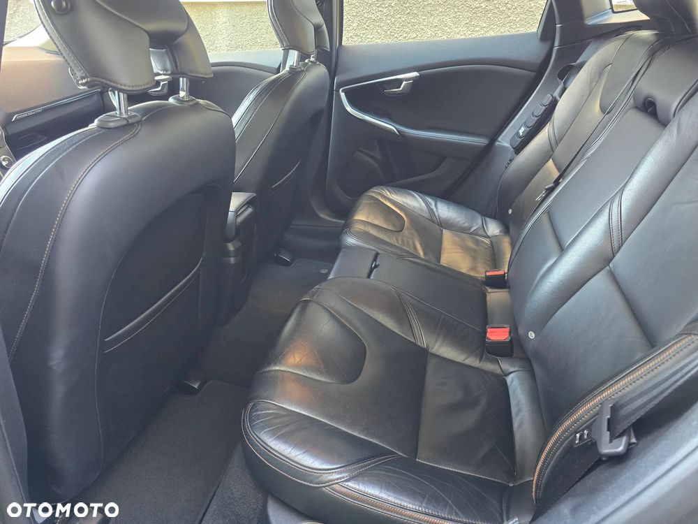 Volvo V40 Cross Country D3 Geartronic Momentum - 15