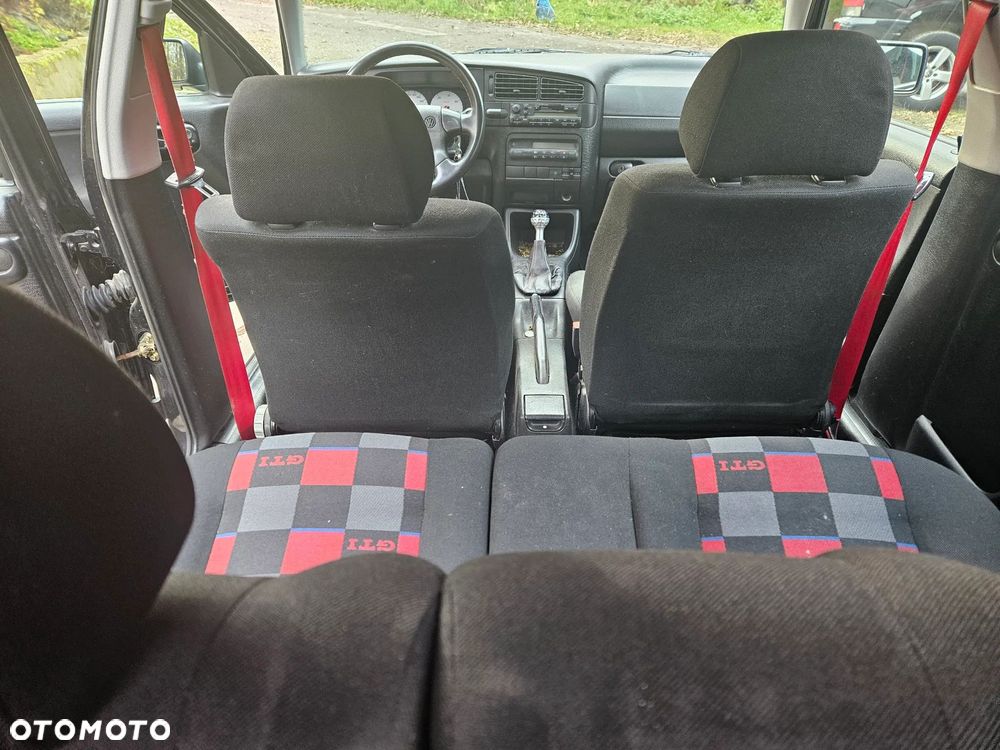 Volkswagen Golf 1.9 TDI - 4