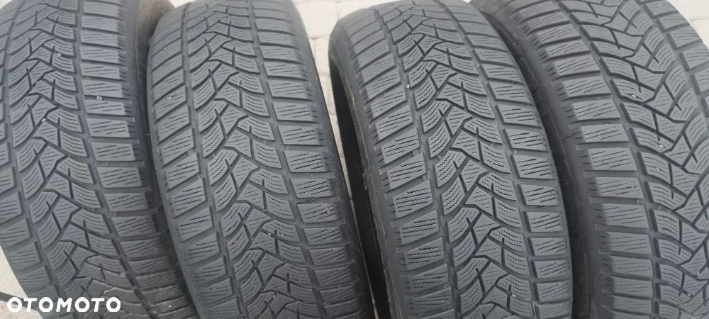 215/60/16 dunlop wintersport 5