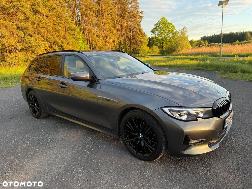 BMW Seria 3 - 32