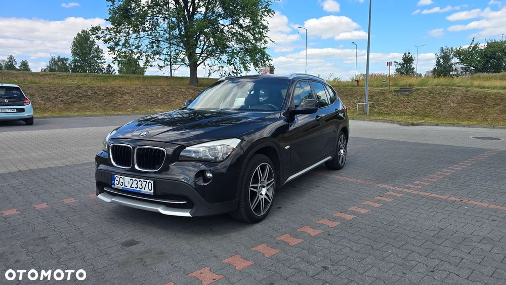 BMW X1 sDrive18i xLine - 32