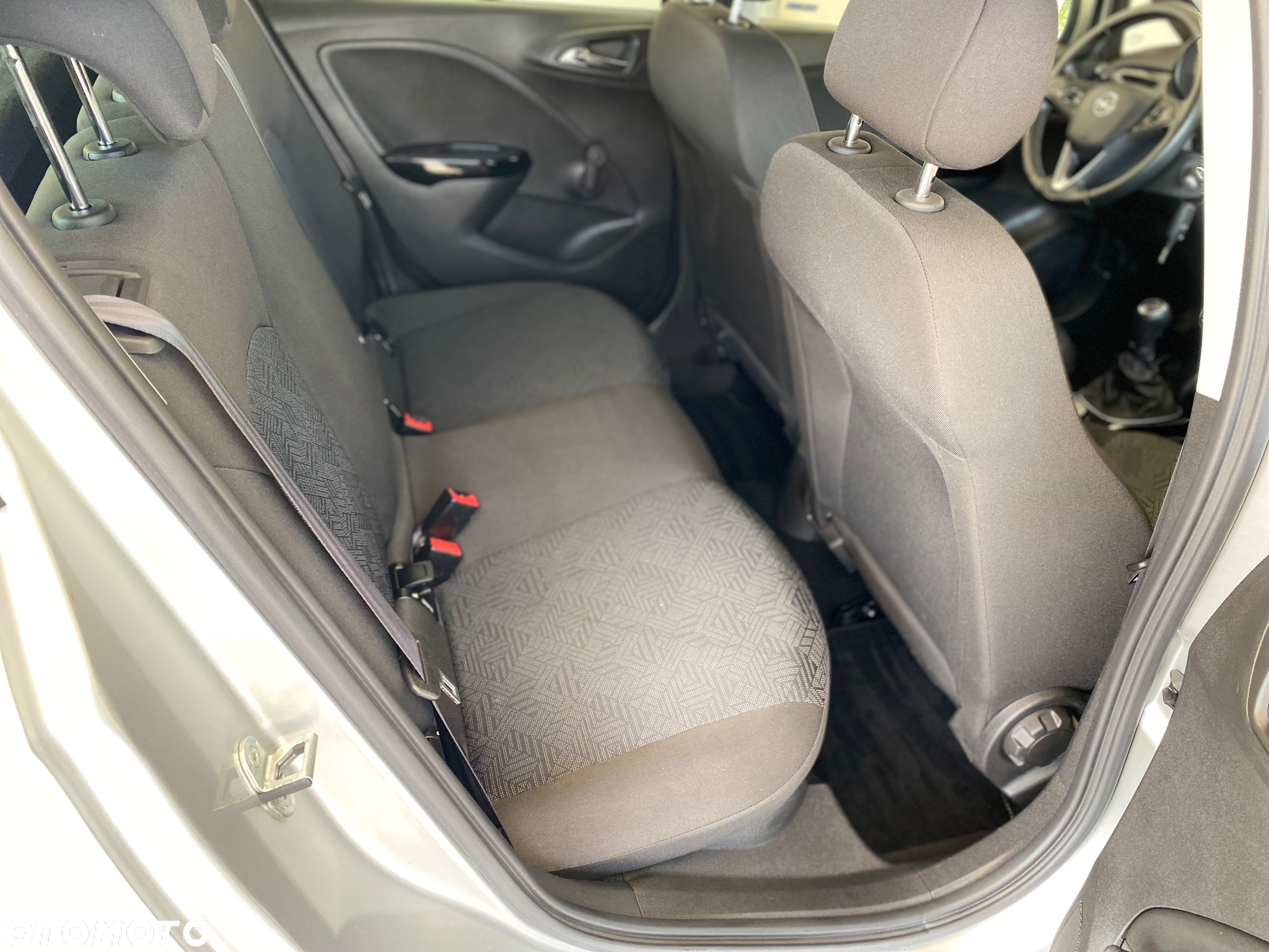 Opel Corsa 1.4 T Cosmo S&S - 16