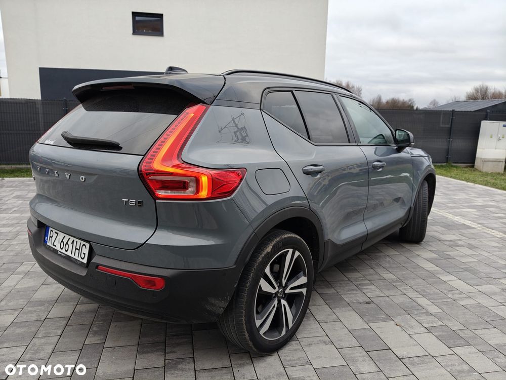 Volvo XC 40 T5 AWD R-Design - 5