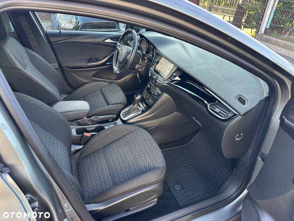Opel Astra 1.4 T Dynamic S&S - 18