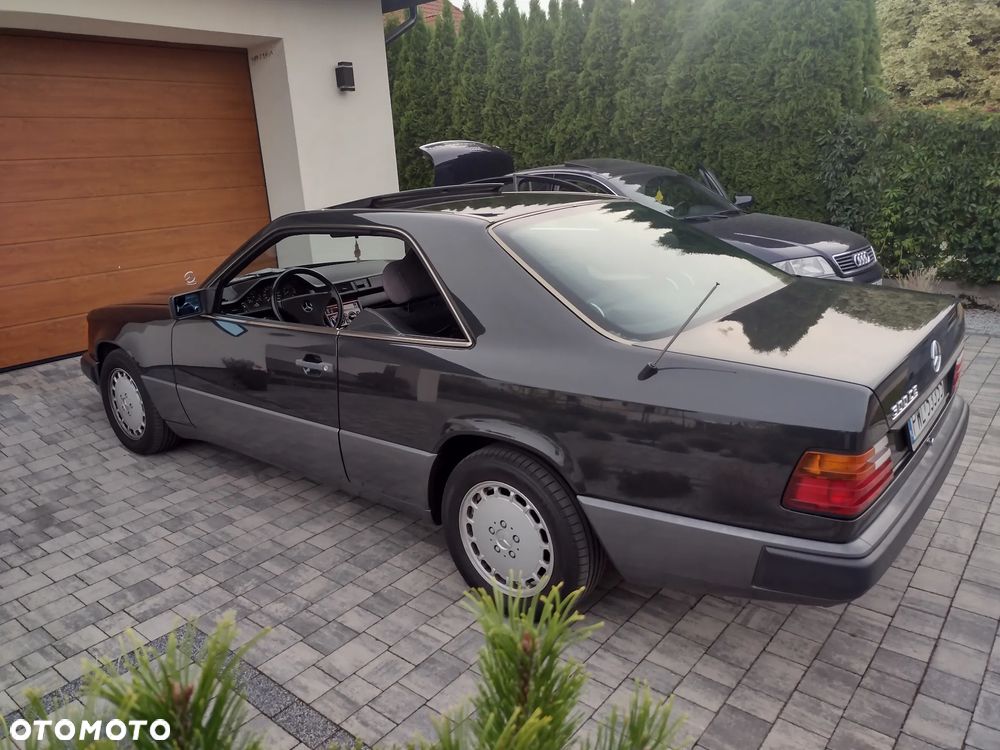 Mercedes-Benz W124 (1984-1993) - 14