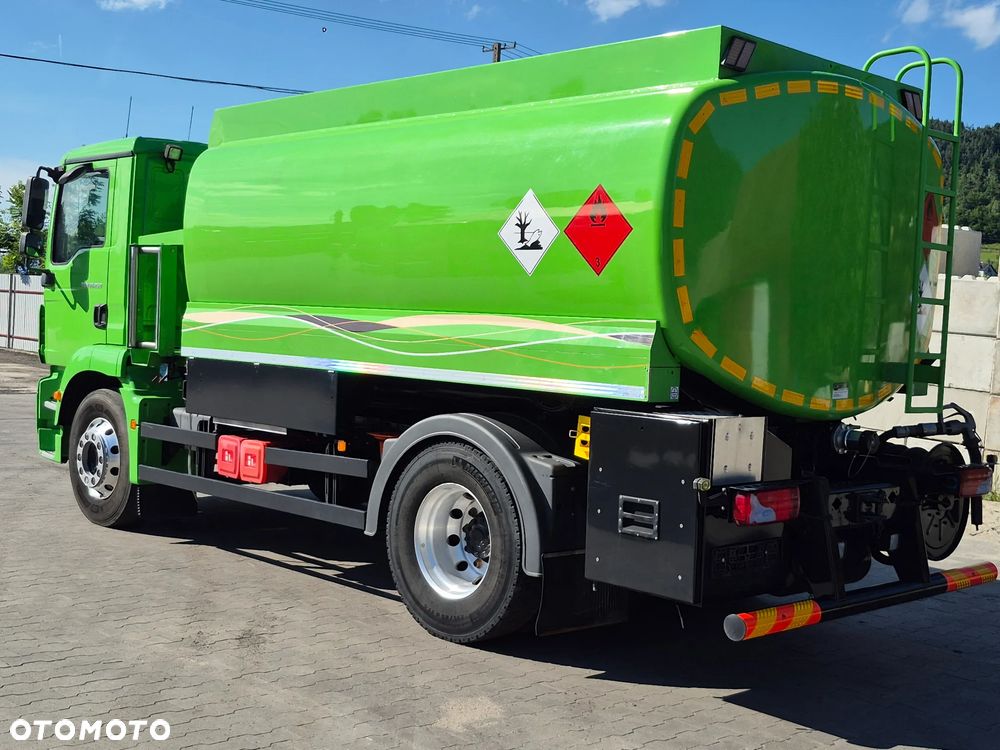 MAN AUTOCYSTERNA MAN TGM18250 - 10