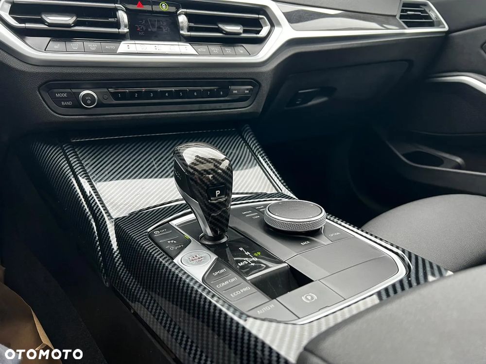 BMW Seria 3 ver-330i-m-sport - 14