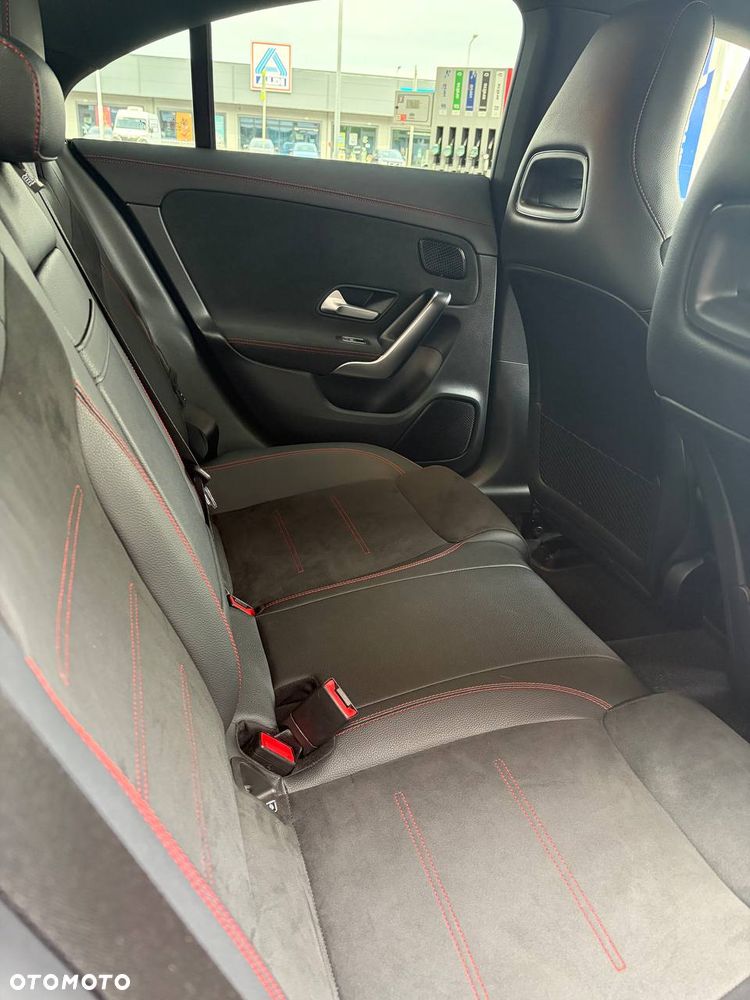 Mercedes-Benz CLA 200 AMG Line 7G-DCT - 6
