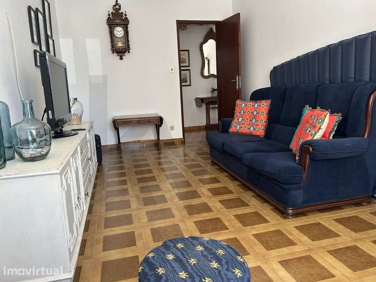 Moradia T2 com garagem, aproveitamento de sótão e amplo quintal em Vil - Grande imagem: 5/28