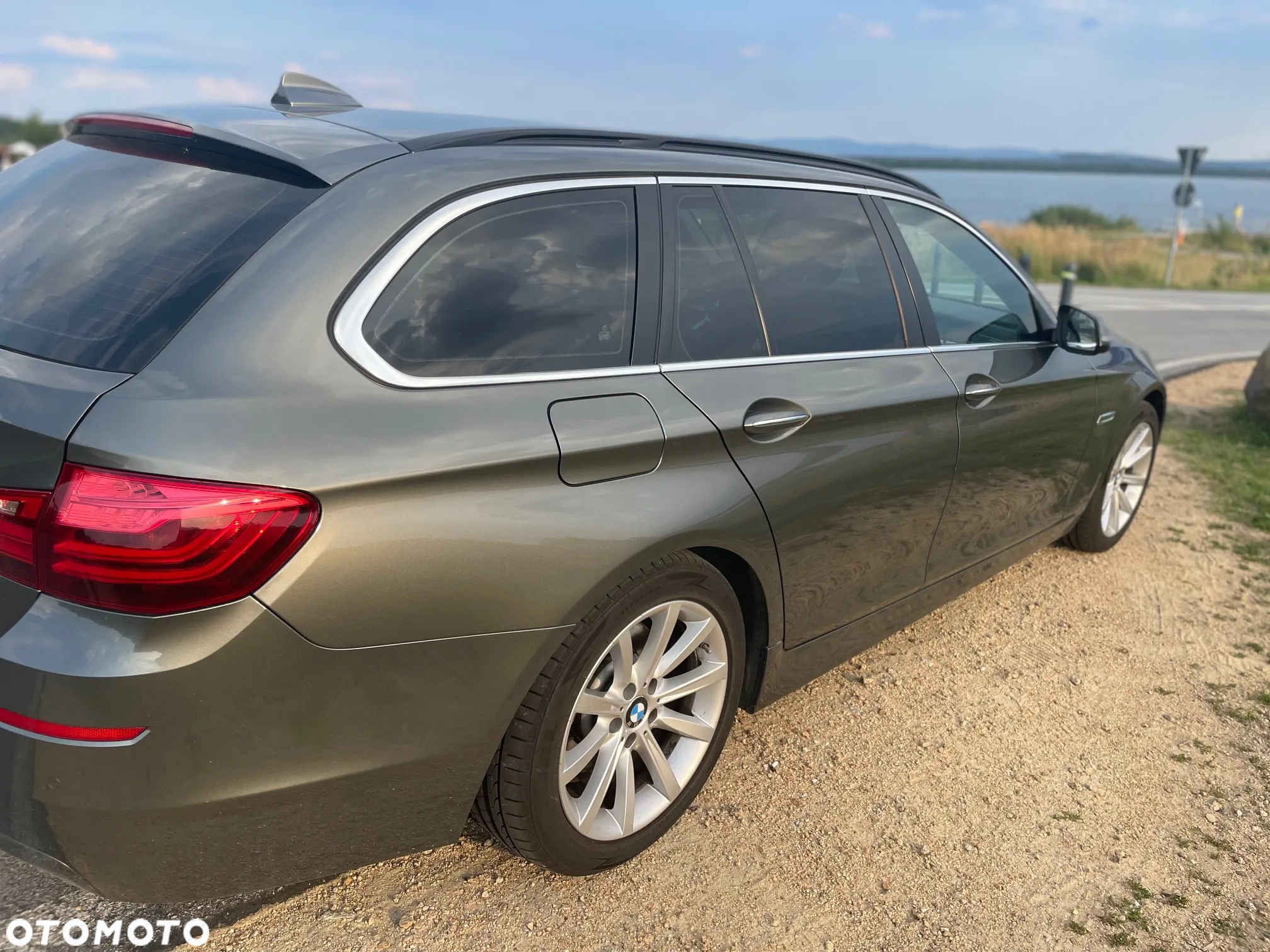 BMW Seria 5 520d Touring - 9