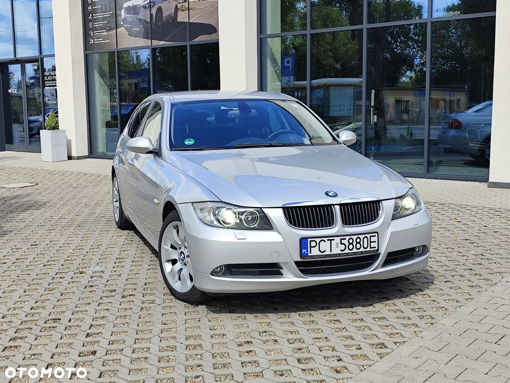 BMW Seria 3 325i xDrive Edition Exclusive - 1