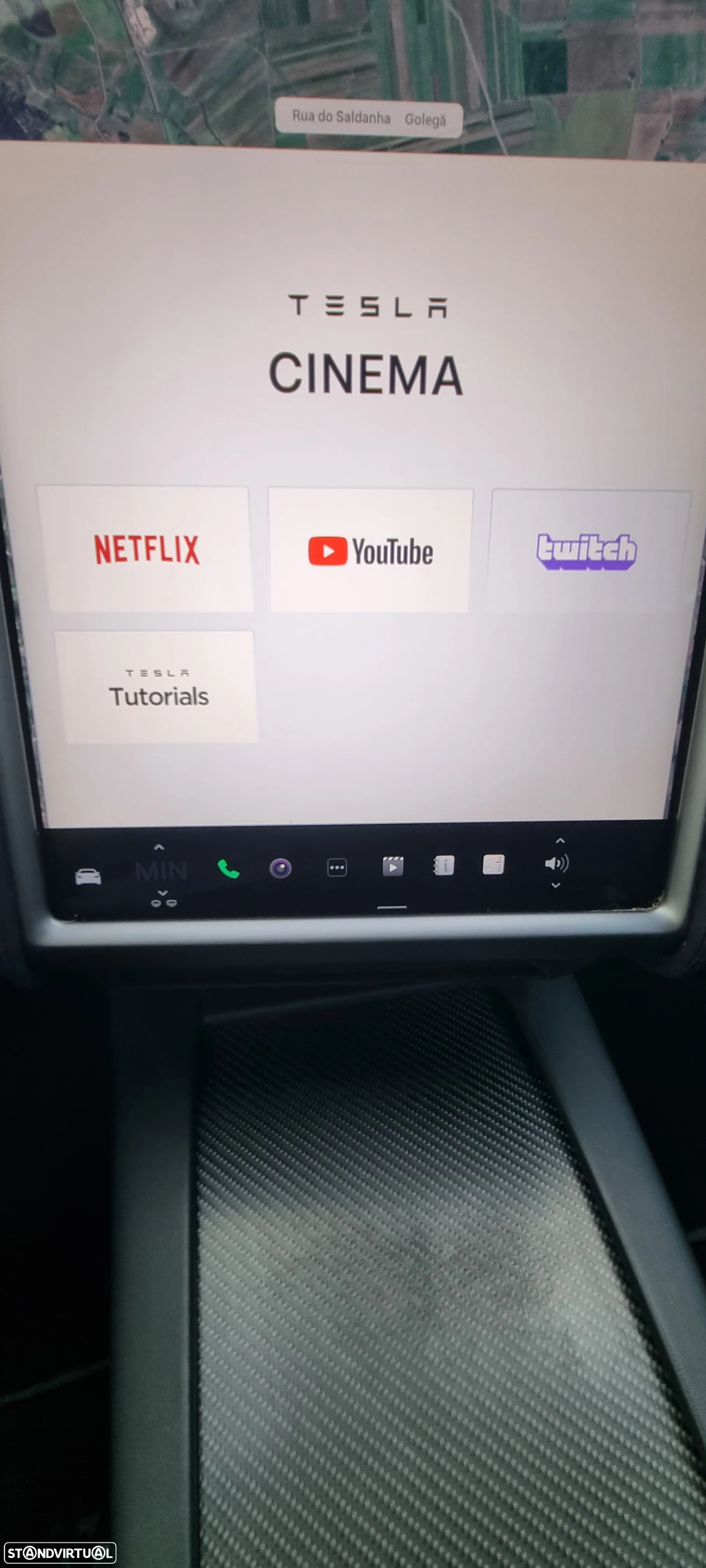 Tesla Model S - 8