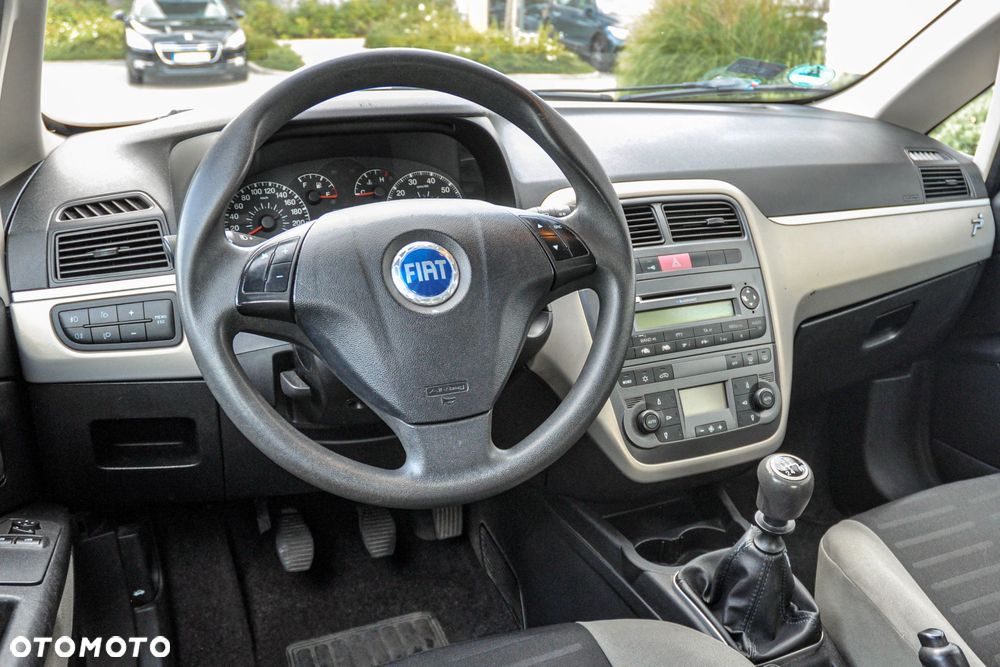 Fiat Grande Punto - 8