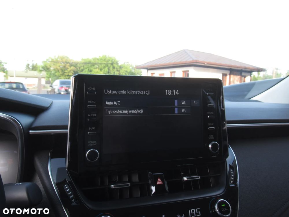 Toyota Corolla 1.5 Comfort - 22