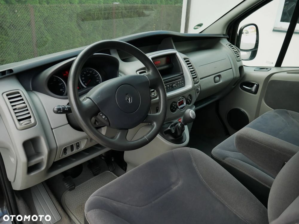 Renault Trafic Passenger Expression - 21