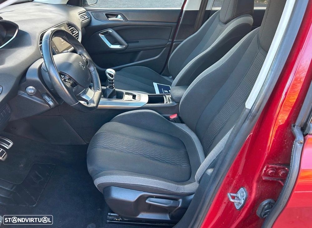 Peugeot 308 1.2 PureTech Style - 8