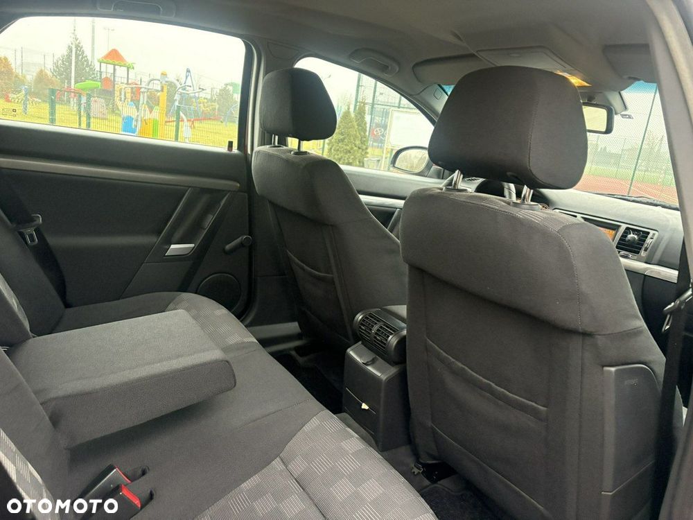 Opel Vectra 1.9 CDTI Sport / GTS - 11