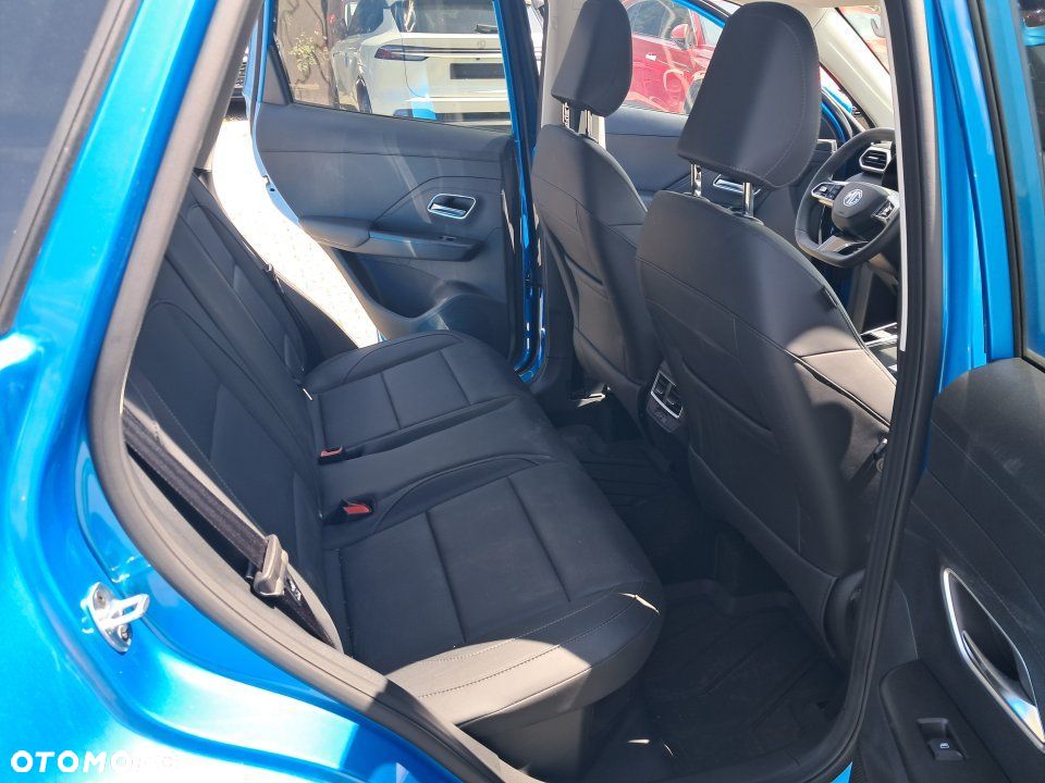 MG ZS Hybrid+ - 13