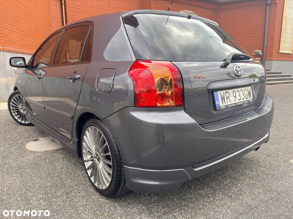 Toyota Corolla - 5