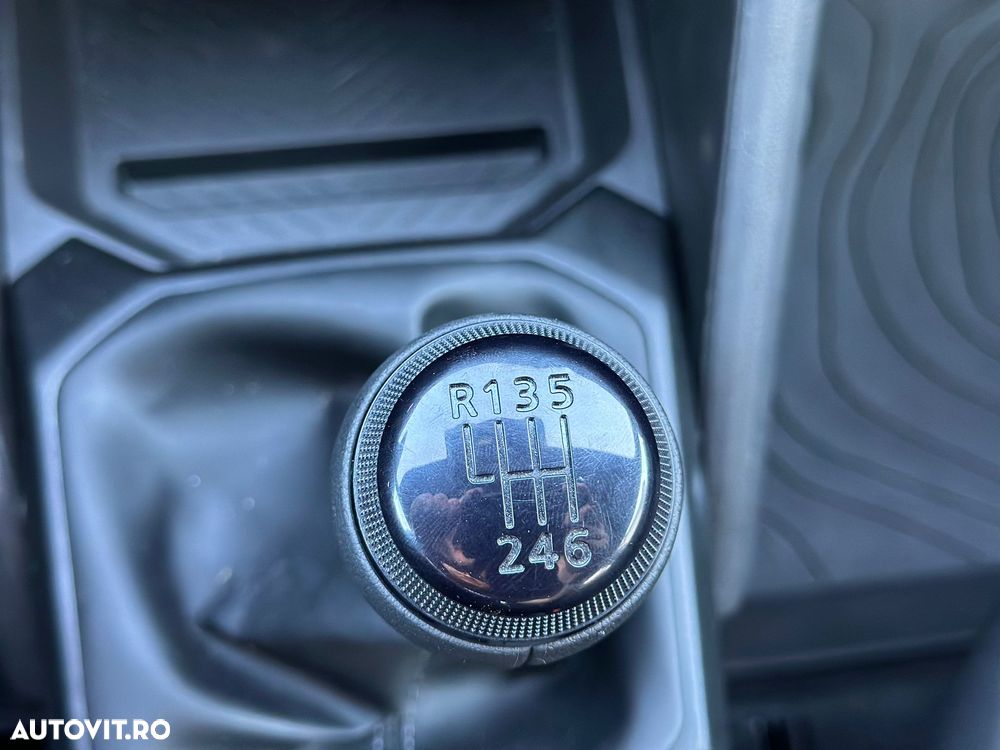 Dacia Duster ECO-G 100 Prestige - 37