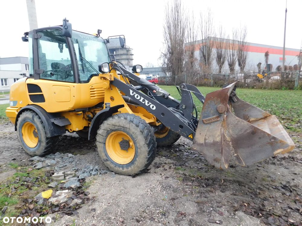 Volvo L25F łyżka dzielona krokodyl 3170MTG ( podobne L28 L30 - 2