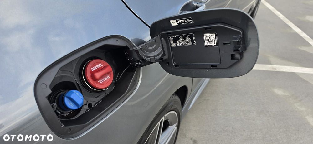 Mercedes-Benz Klasa C 220 d 9G-TRONIC - 29