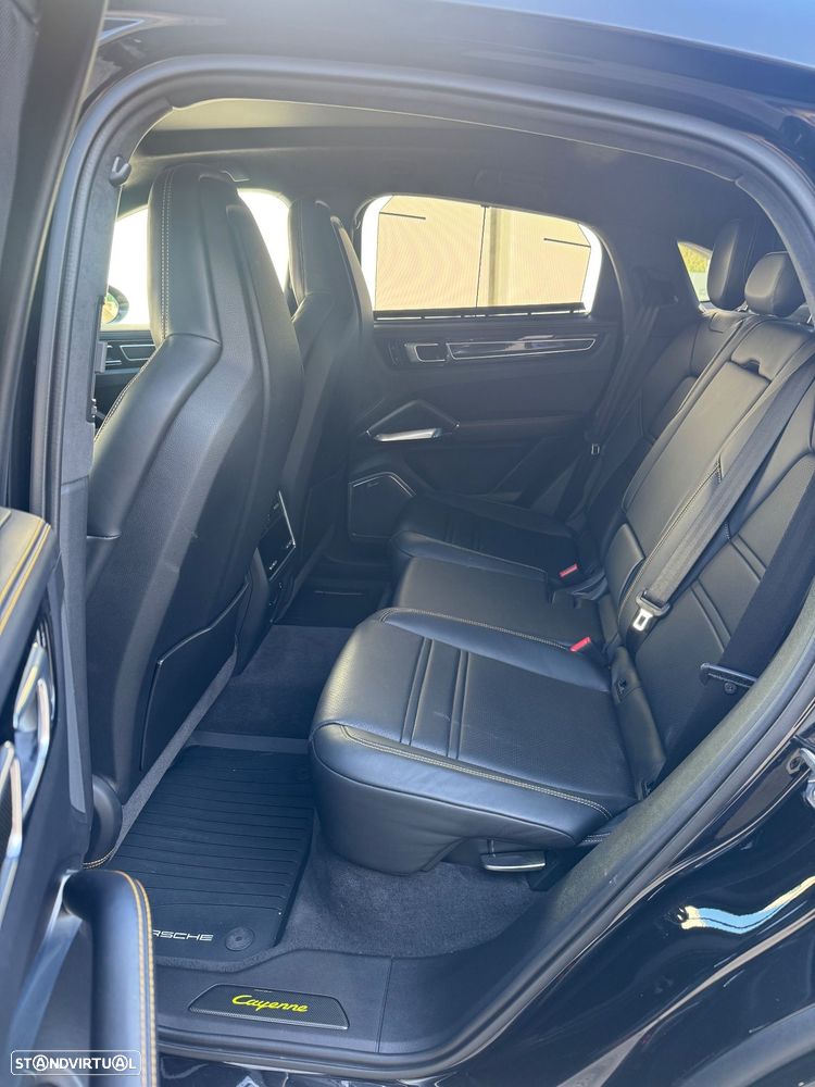 Porsche Cayenne Coupé Turbo S E-Hybrid Tiptronic S - 6