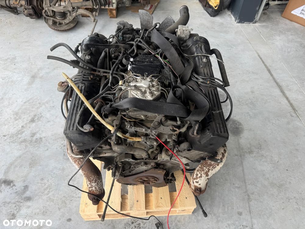 SILNIK 5.6 MERCEDES 117968 SEC 560 W126 - 9