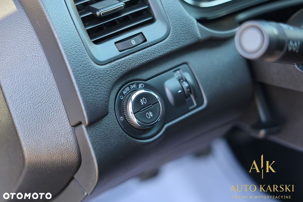 Opel Insignia - 21