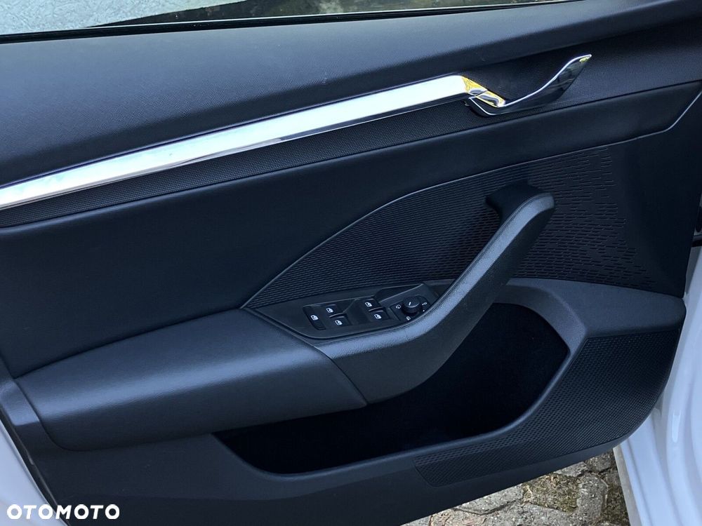 Skoda Octavia 2.0 TDI Style DSG - 13