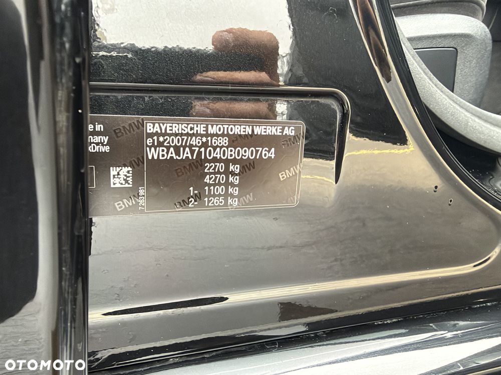 BMW Seria 5 - 16