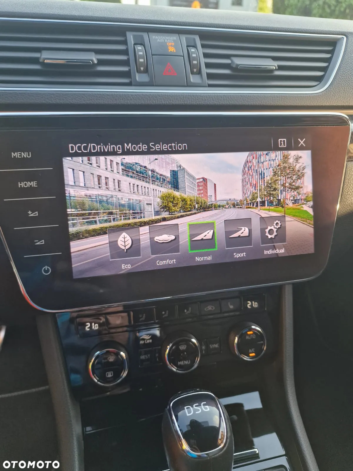 Skoda Superb 2.0 TDI Sportline DSG - 18