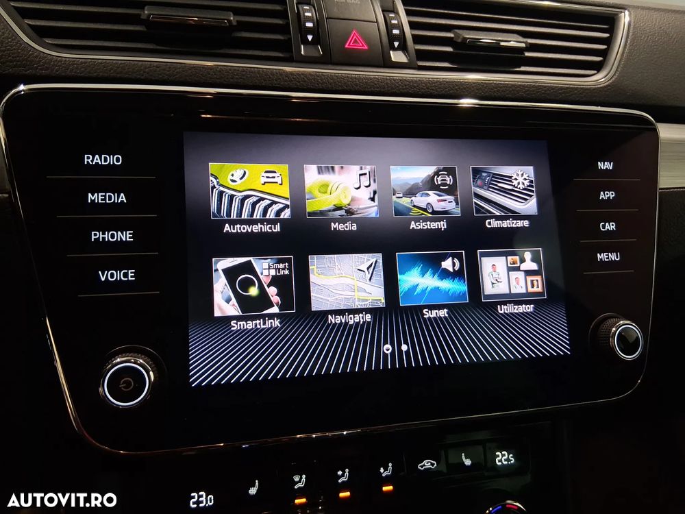 Skoda Superb 2.0 TDI DSG Ambition - 21