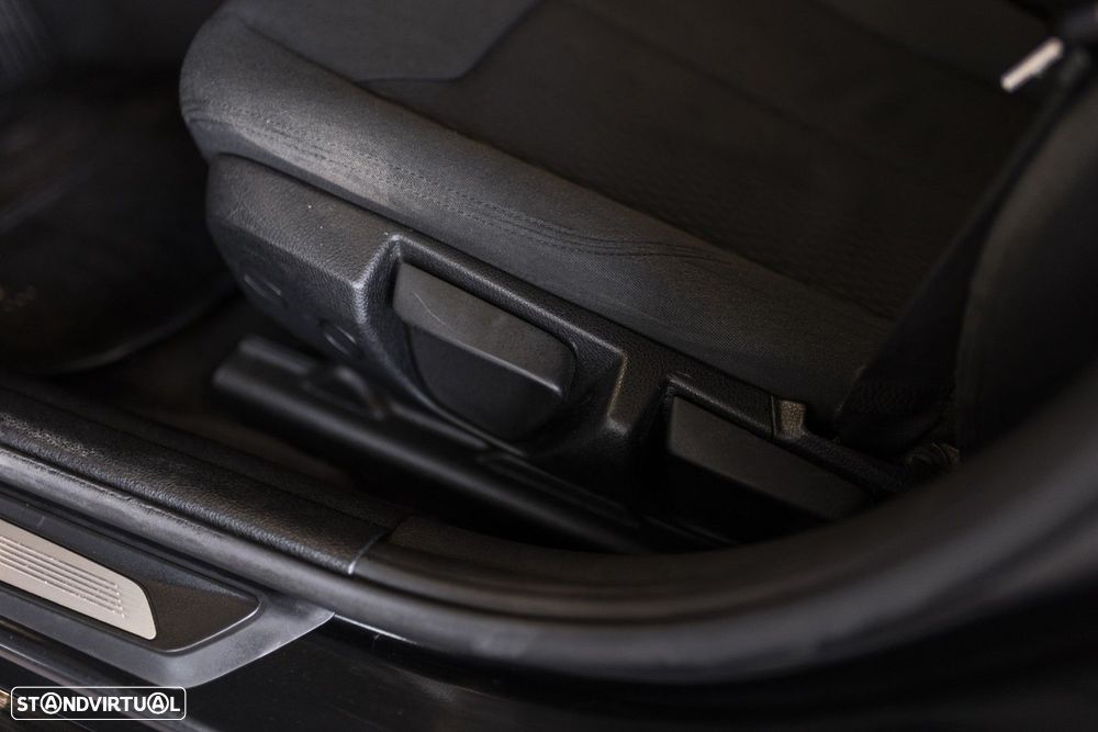 BMW 316 d Pack M - 27