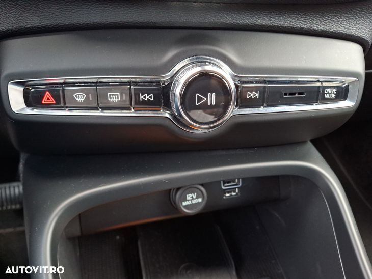 Volvo XC 40 T4 Recharge DKG Plus Dark - 27
